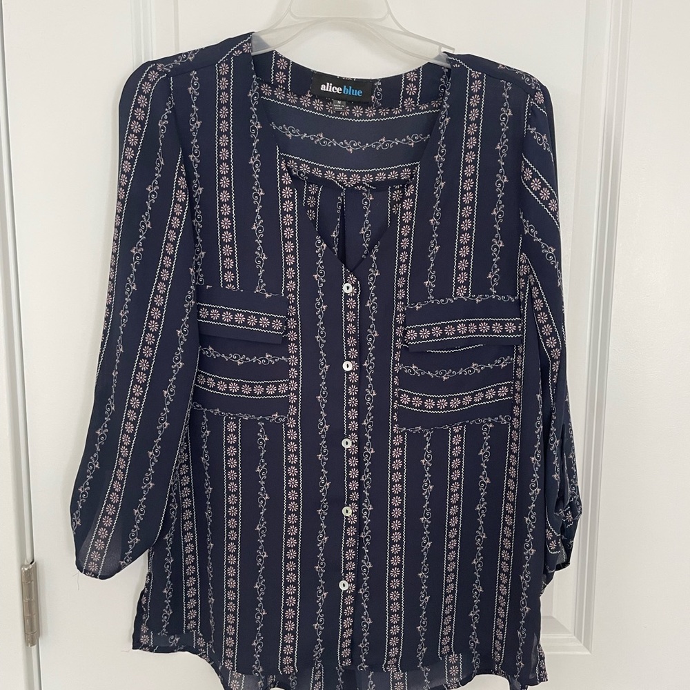Alice Blue blouse size medium
